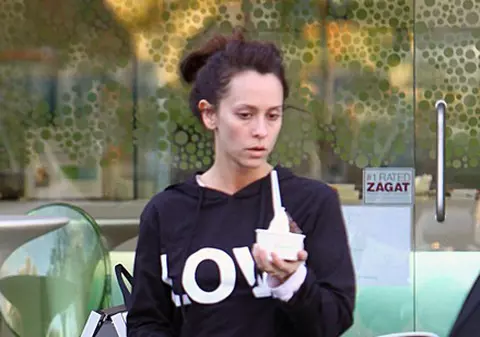 Foto | Cât de ofilită pare Jennifer Love Hewitt fără machiaj!
