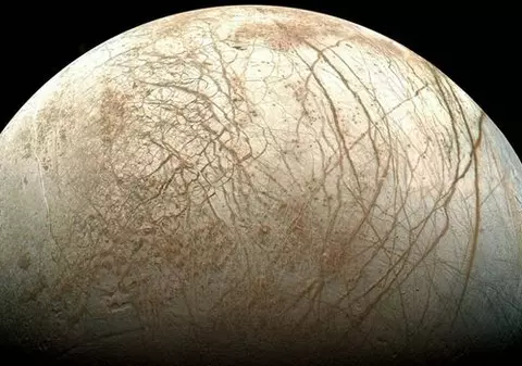 Incredibil! Pe un satelit al planetei Jupiter ar putea exista viaţă!