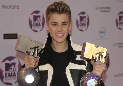 Justin Bieber, despre acuzaţia că ar fi tată: "O mare porcărie"