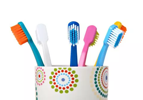 Top 10 lucruri casnice care atrag microbii