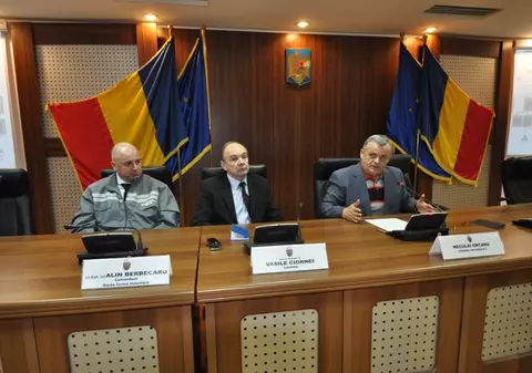 Voluntari antrenaţi să intervină în caz de cutremure