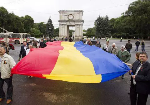 Moldovenii nu au candidat pentru funcţia de preşedinte al statului