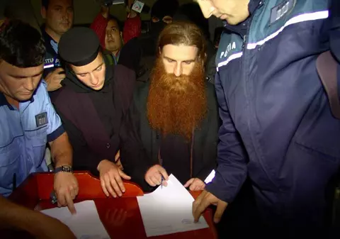 Fostul preot Corogeanu, condamnat după ce a ucis o femeie la mănăstirea Tanacu, eliberat condiționat