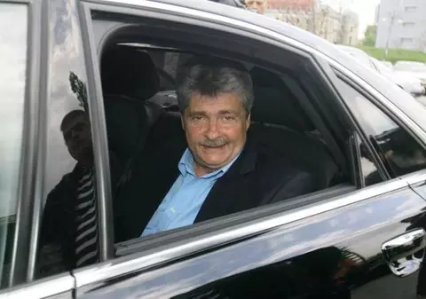 Sorin Ovidiu Vîntu şi Liviu Luca au fost reţinuţi