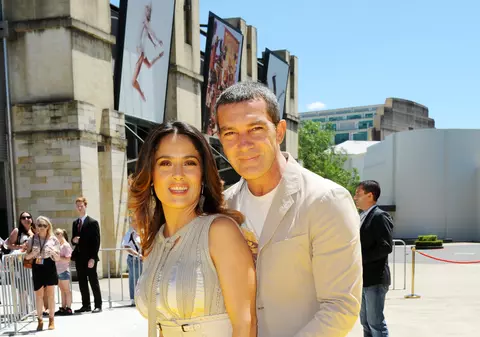 Antonio Banderas i-a făcut un cadou neobişnuit Salmei Hayek
