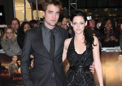 Robert Pattinson a înşelat-o pe Kristen Stewart cu actriţa Sarah Roemer?