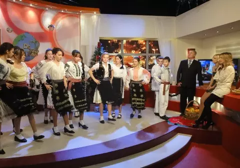 Adela Popescu şi tatăl ei au ajuns pentru prima dată într-un platou la televiziune, la ProTv Internaţional