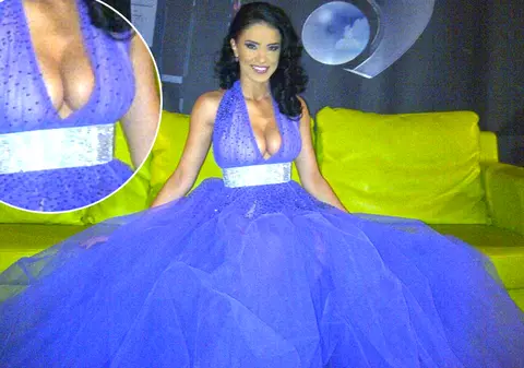 De Revelion, Adelina Pestriţu ne-a pregătit o surpriză de zile mari: un decolteu generos?
