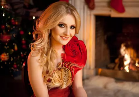 Alina Sorescu lansează colindul "Merci, Moș Crăciun!" | AUDIO