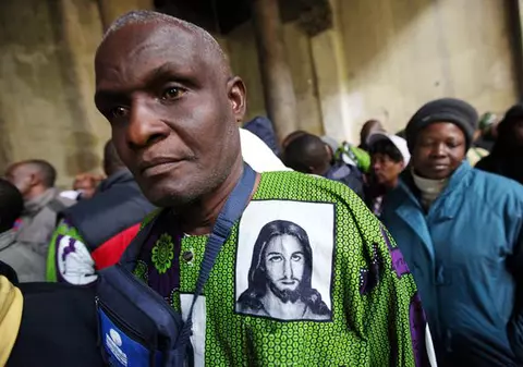 UPDATE | Masacru de Crăciun! 25 de oameni omorâţi de o explozie într-o biserică catolică din Nigeria