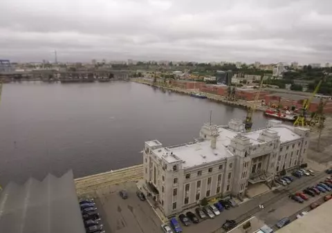 Moşu’ chinez a venit cu zeci de mii „făcături” în România