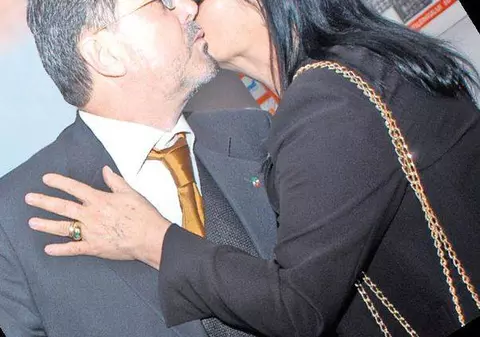 A murit soția lui Cornel Dinu