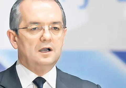 Boc le-a dat angajaţilor de Crăciun ciocolată în ambalaj portocaliu 