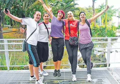 Cristian Gaţu, preşedintele FRG, se îmbată ca să poată fi lângă fete | EXCLUSIV