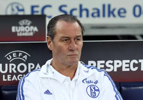 Schalke, fără antrenor la Haifa!