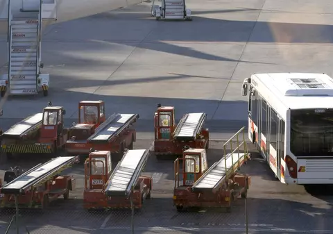 Atenţie români! Penrtru o zi, avionele Iberia nu se ridică de la sol 