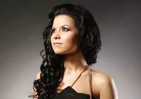 Inna: ”Îmi pare rău că noi, în România, avem numai colinde triste” | VIDEO