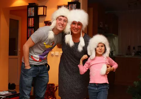 O poveste adevărată de Crăciun care te va emoţiona până la lacrimi! Ionuţ Tănase, câştigătorul de la Dansez pentru tine, s-a împrietenit cu Maia, fiica lui Teo