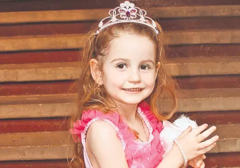 Monica îi face Irinei party cu prinţese