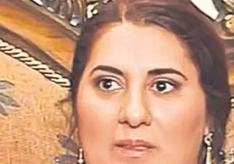 Una dintre vrăjitoarele dispărute, Melissa, a fost găsită de poliţişti şi dusă în arest. Vânătoarea continuă!