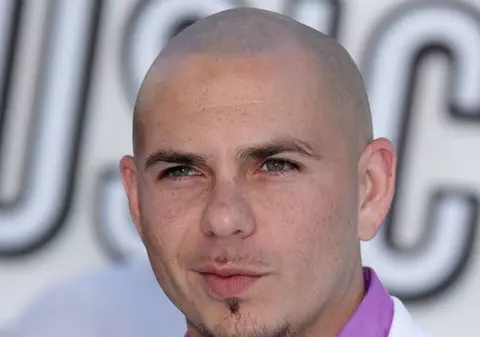 Pitbull zice într-un cântec de fetele din România: "Mi-a zis că pot să o am pe ea şi pe sora ei" | Audio