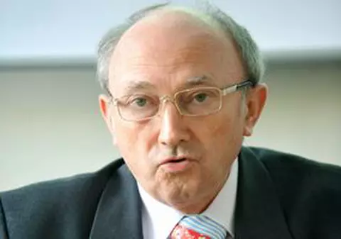 Ladislau Ritli: Ministerul Sănătăţii va cumpăra anul viitor două elicoptere, cu 52 milioane de lei