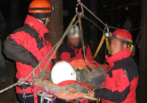 Doi turişti rătăciţi în Masivul Bucegi, recuperaţi după o operaţiune de şapte ore