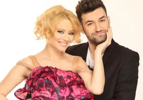 Laura Cosoi si Smiley, romantici incurabili. Află cum îşi petrec nopţile!