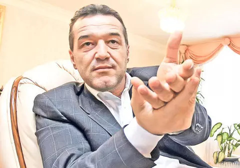 Becali: ”O să mă bat cu Porumboiu, ce să fac cu amărâtul ălă de Copos?”