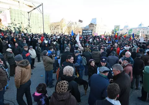 Manifestaţiile pro-Arafat continuă! În Bucureşti, Cluj, Constanţa şi Deva, oamenii au ieşit în stradă!