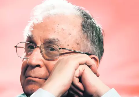 Fostul şef al statului are din nou probleme de sănătate