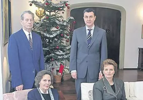Casa Regală a României, prima reacţie la proteste: "Regele și Principesa Moștenitoare urmăresc evenimentele cu profundă îngrijorare"