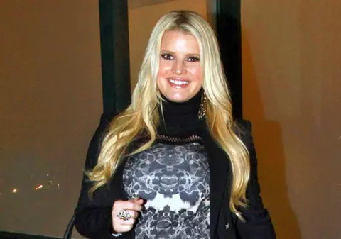 Jessica Simpson a devenit mamă! Are o fetiţă