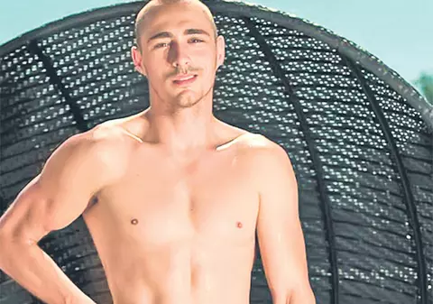 Vladimir Drăghia, noul "Burlac", a cărat cu cârca în Italia