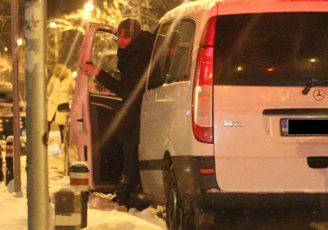 Alin Oprea, şofer pentru soţia şi formaţia lui | FOTO