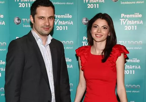 EXCLUSIV/ Anca Lungu a închiriat o sală de cinema pentru a-i declara iubirea lui Ștefan Lungu. Amor pe ecran mare!