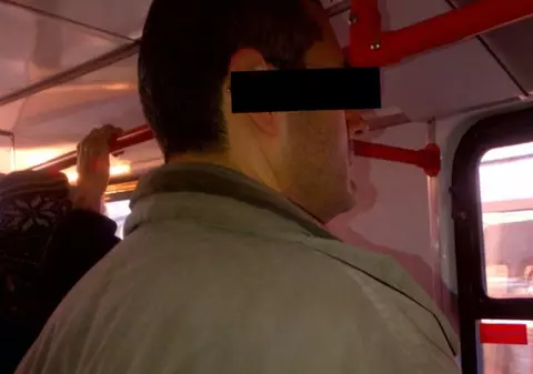 Isterie în Bucureşti! Un nebun atacă femei în tramvai! Află detalii!