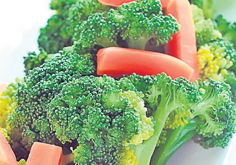 Salată de broccoli | O reţetă pe zi