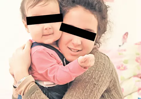 La 13 ani, are o fetiţă de un an