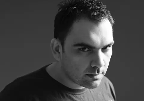 Mixul lui DJ Andi, dedicat lui Raed Arafat, a ajuns şi în comunitatea românilor din Torino