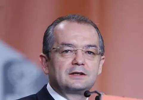 Opoziţia cere demisia Guvernului şi organizarea de alegeri anticipate. Negocierile se poartă chiar acum! 