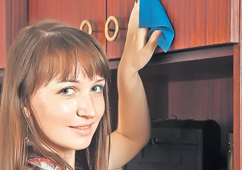 Șterge praful de sus în jos