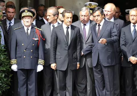 Românii, din nou în vizorul autorităţilor franceze! Iată ce spune Prefectul Poliţiei din Paris în ultimul raport!