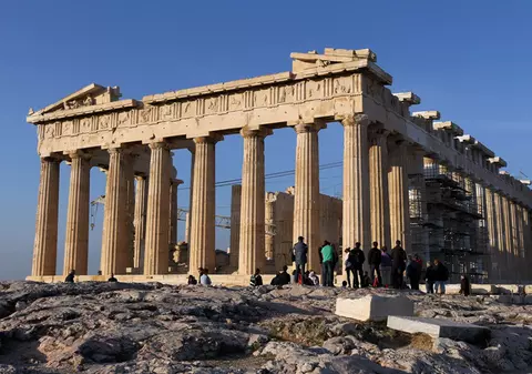 Grecia, în pragul disperării. Vrea să închirieze Acropolele!