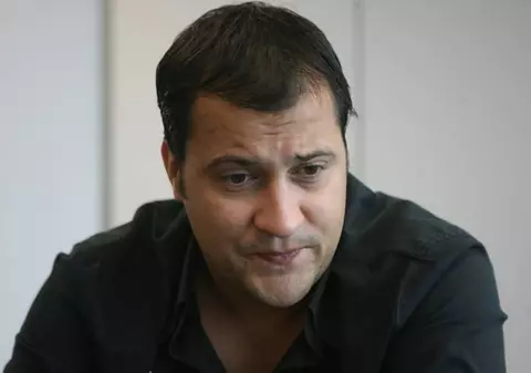 Socrul lui Şerban Huidu, implicat într-un scandal imobiliar. A păcălit oamenii cu zeci de mii de euro?