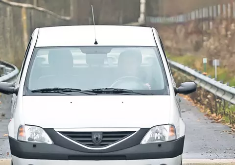 Vrei un Logan fabricat în 2006? Ia-l până în 2013 şi economiseşti 594 de euro