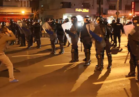 VIDEO | CELE MAI DRAMATICE MOMENTE. Manifestaţiile, prin ochii oamenilor din stradă