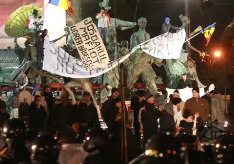 Presa internaţională: Răbdarea românilor şi-a atins limitele după ani de austeritate