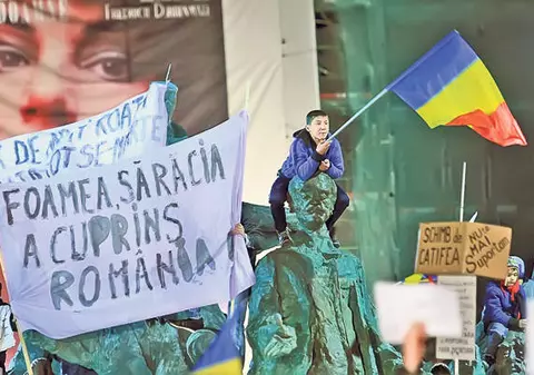 Pe principiul... scot bani şi din piatră seacă: ”Hai la seminţe, jos Băsescu!”