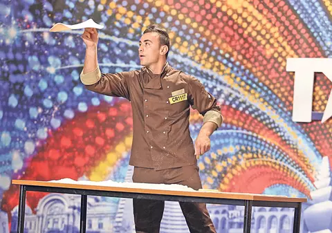 Claudiu, pizzerul de la «Românii au talent», s-a zbătut în sărăcie. Mânca boabele pentru păsări